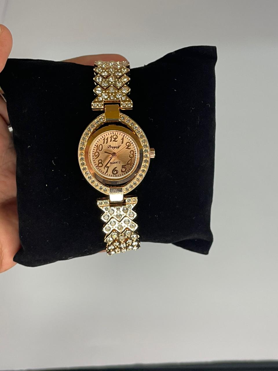 ✨ Luxury Rose Gold Diamond Bracelet Watch For Women