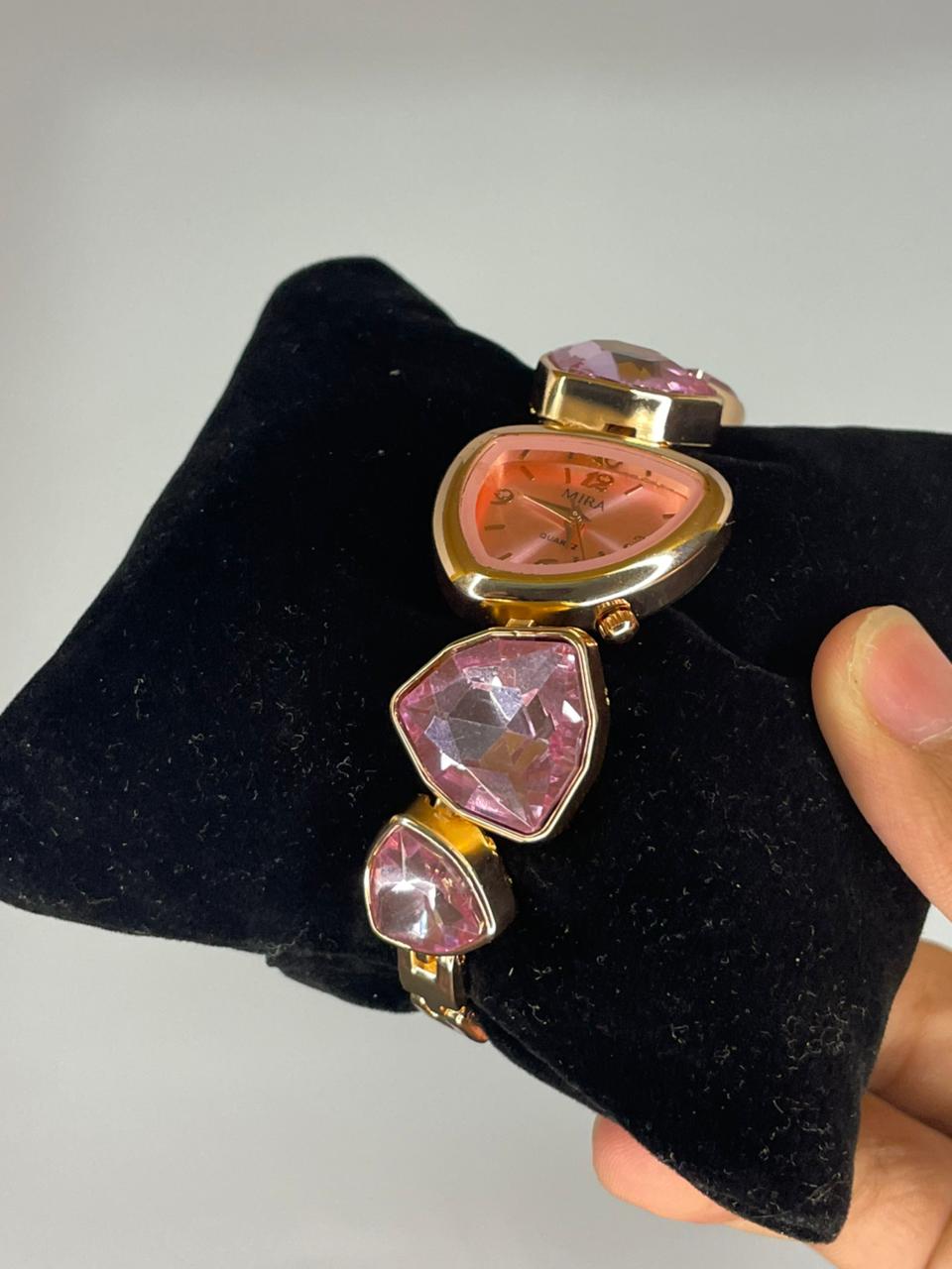 ✨ Pink Crystal Luxury Bracelet Watch For Women